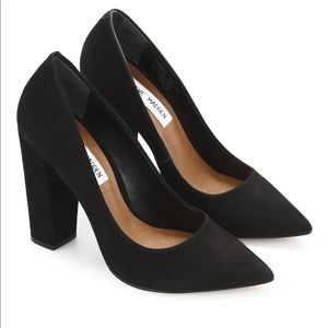 Steve Madden Black Pumps
